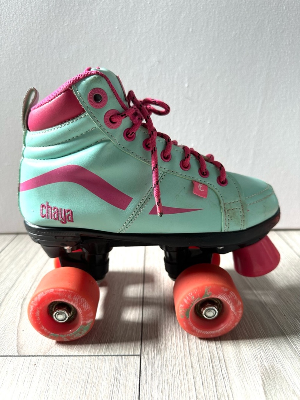 Kids Size 3 Roller Skates- Chaya Glide Junior Quad Skates In Turquoise and Pink